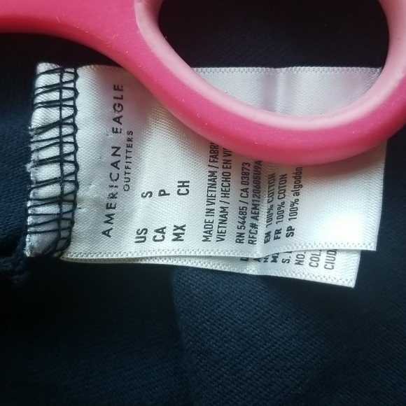 (S) American Eagle Men's Solid Navy Blue Standard Fit Super Soft Cotton T-Shirt - Picture 7 of 9